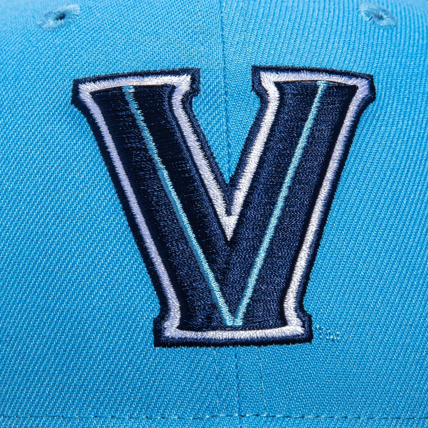 New Era 59Fifty Villanova Wildcats 1985 Final Four Patch Hat - Light Blue. Navy