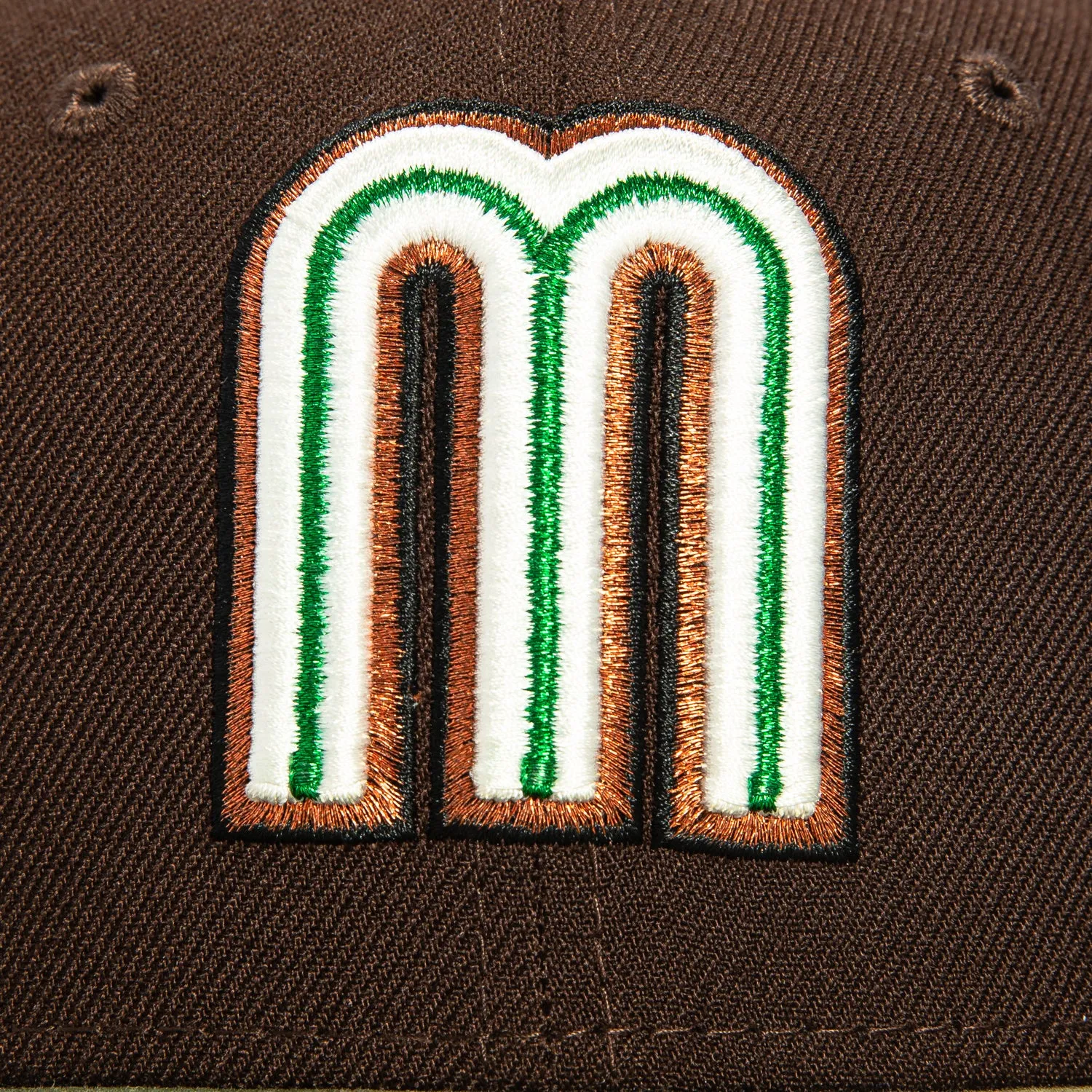 New Era 59Fifty Water Color Camo Mexico World Baseball Classic Mexico Flag Patch Hat - Brown. Camo
